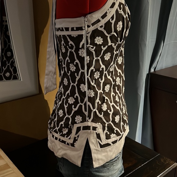 Two shirts in one by Bebe size medium - Picture 3 of 6